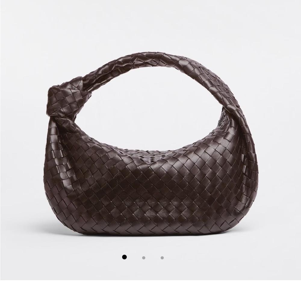 Bottega Veneta Jodie classic Medium size Fondant bag